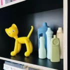LOKET - Minka the plastic cat - Gele kat