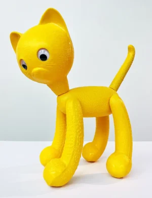 LOKET - Minka the plastic cat - Gele kat