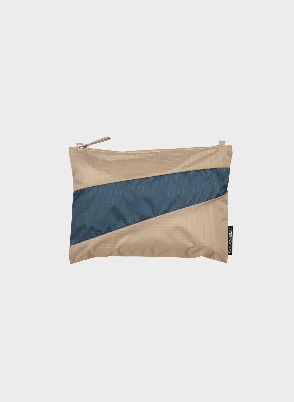 LOKET - Susan Bijl - The new pouch medium LOKET - Susan Bijl - The new pouch medium